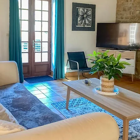 Tatil Evi Gorgeous In St, Pierre Langers With Wifi *