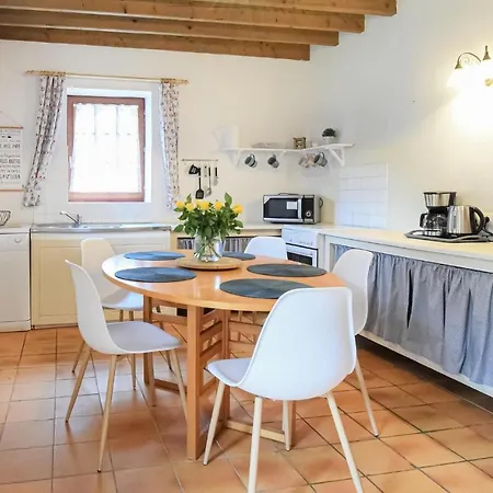 Gorgeous In St Pierre Langers *