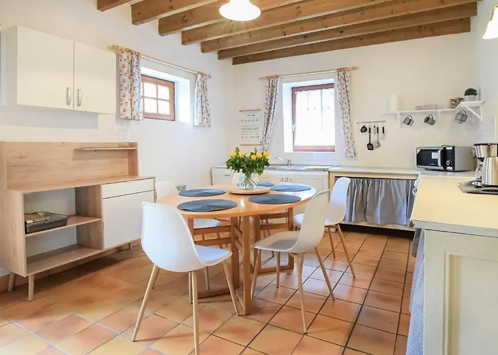 Gorgeous In St Pierre Langers *